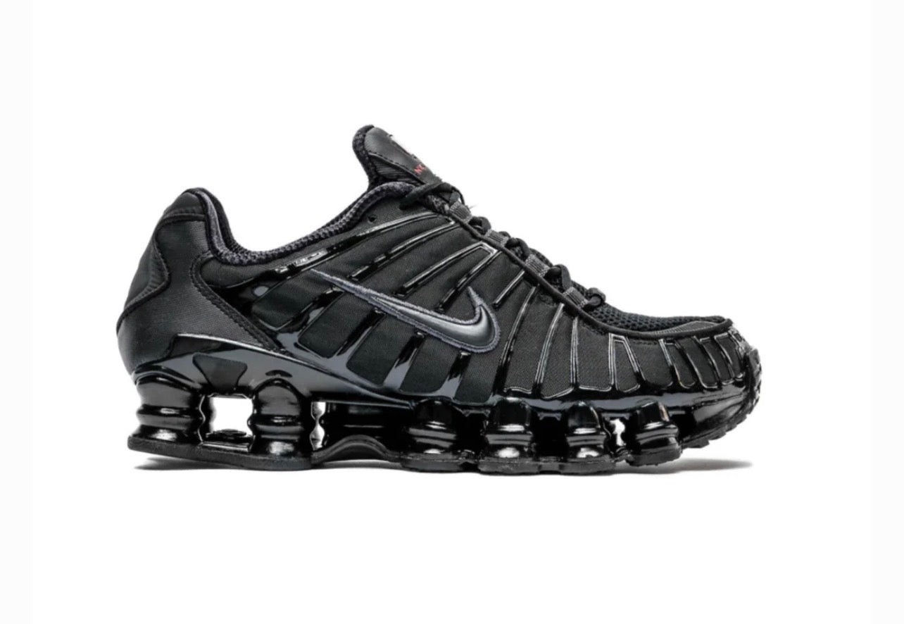 Shoe