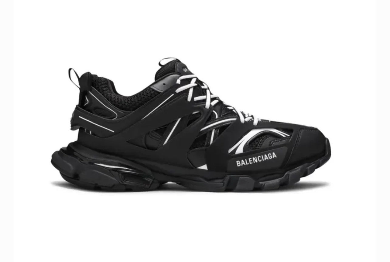 Shoe