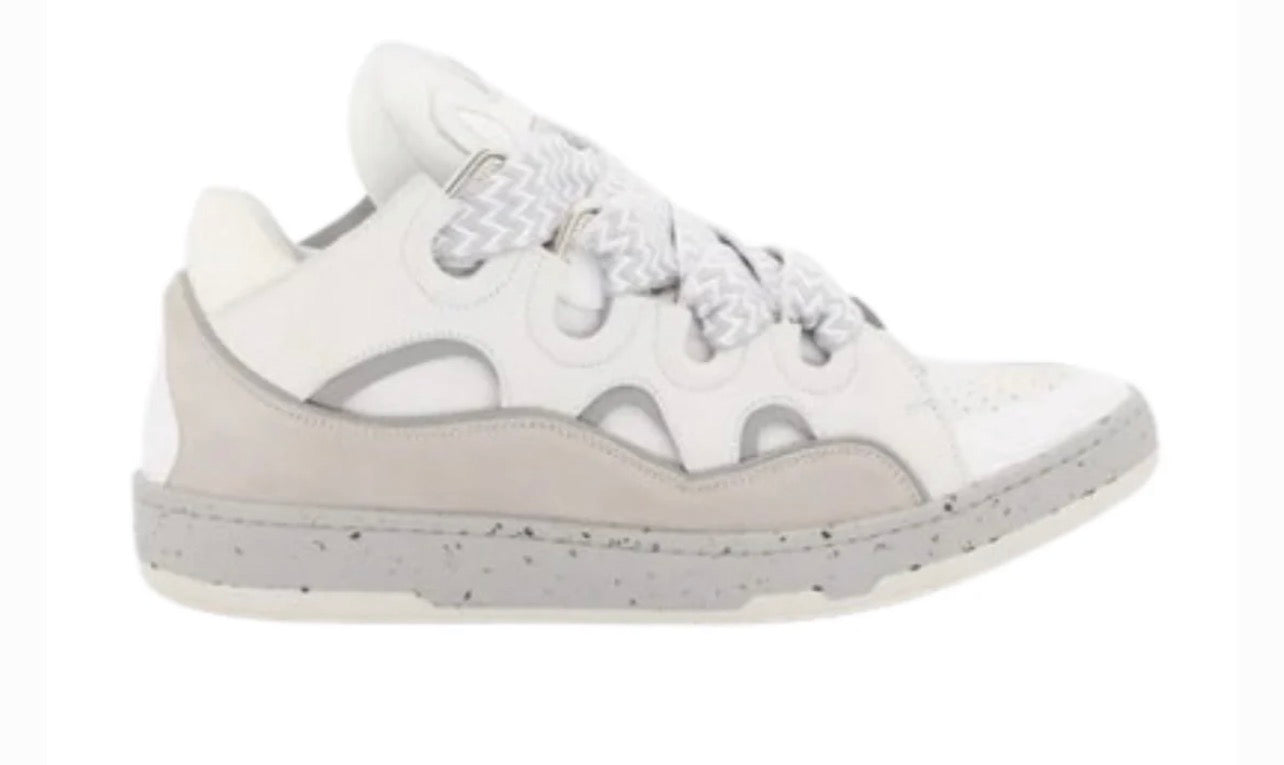 Shoe