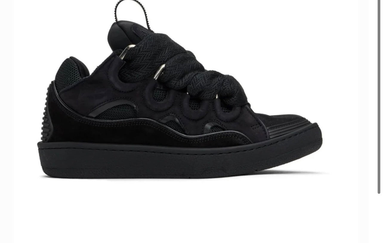 Shoe