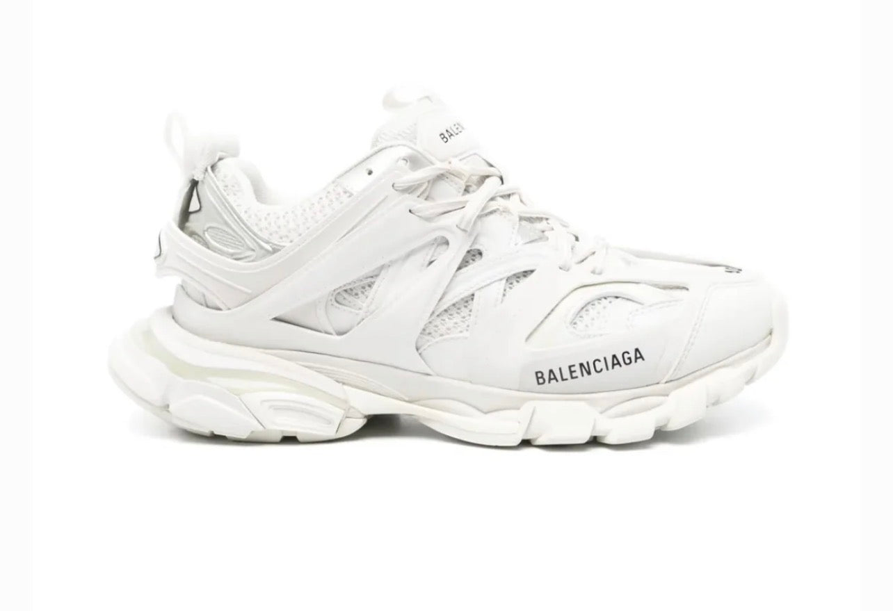 Shoe