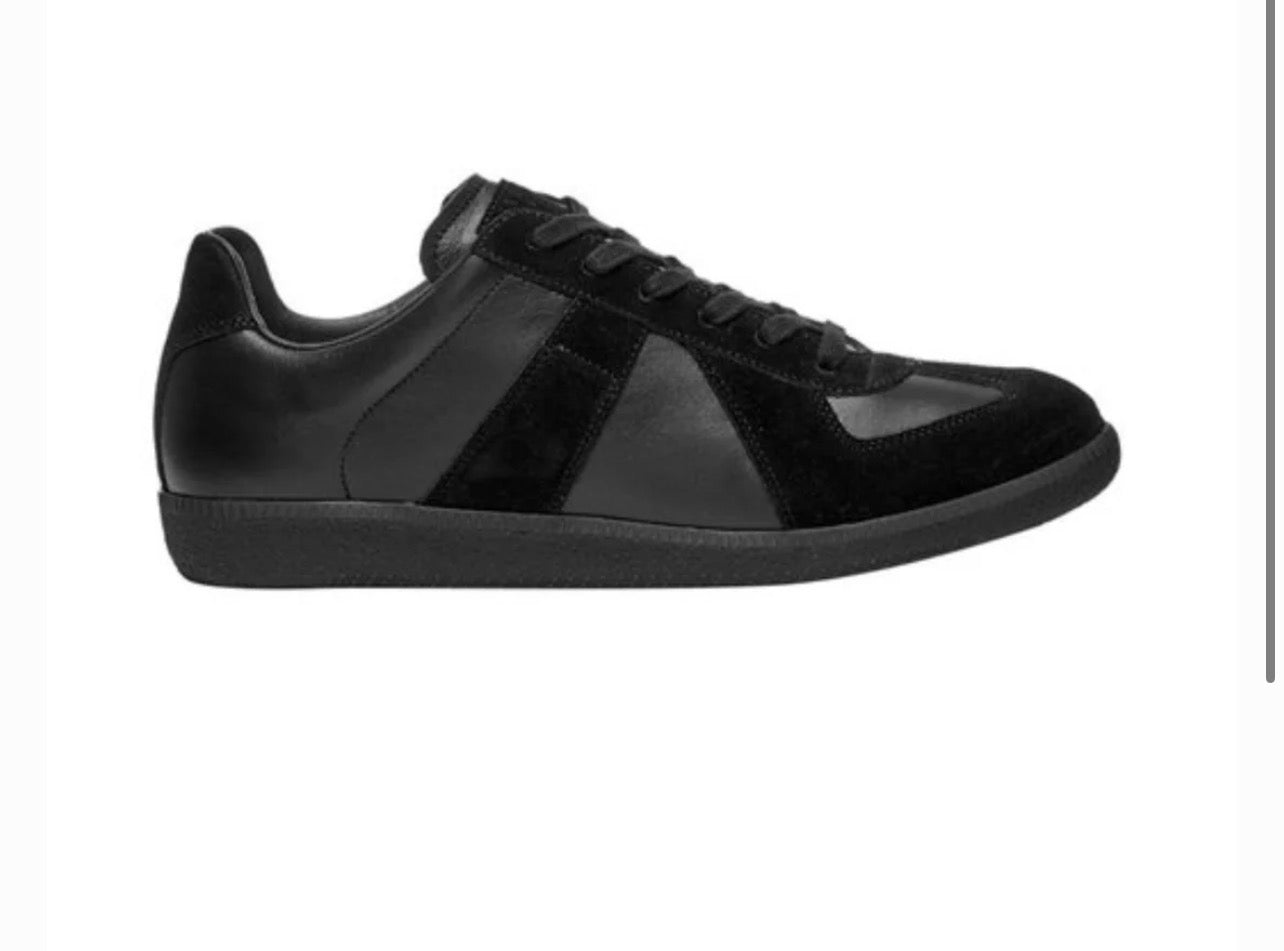 Shoe