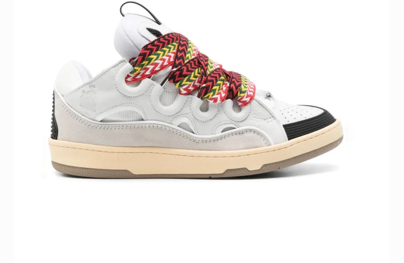 Shoe
