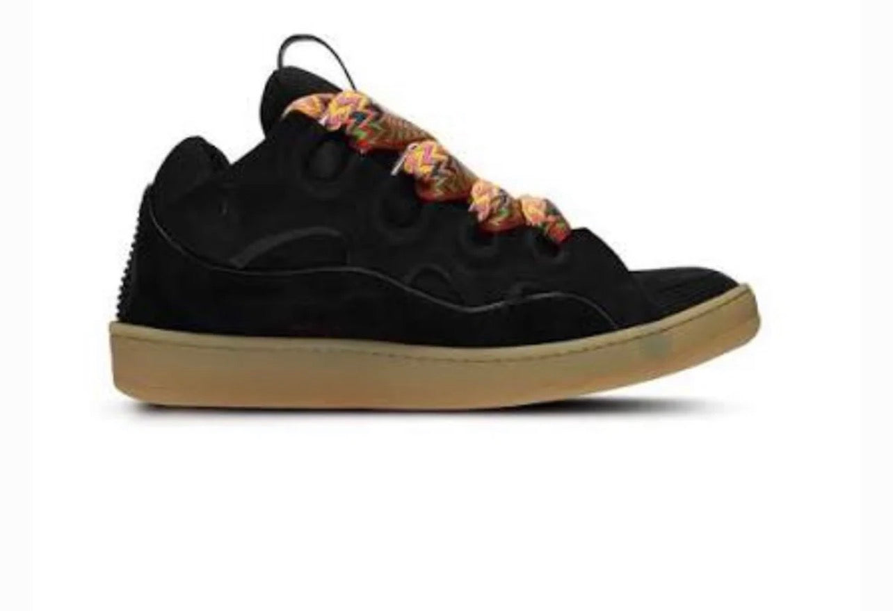 Shoe