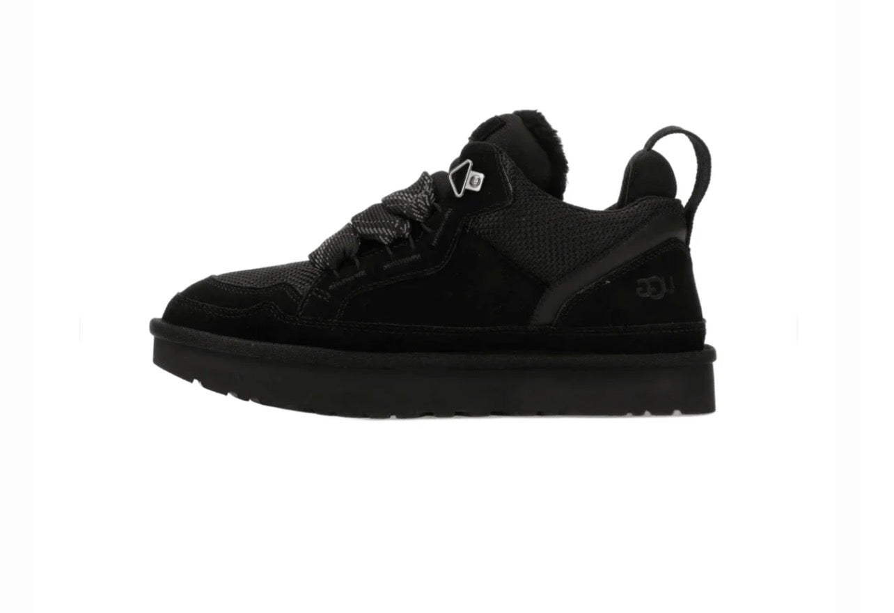 Shoe