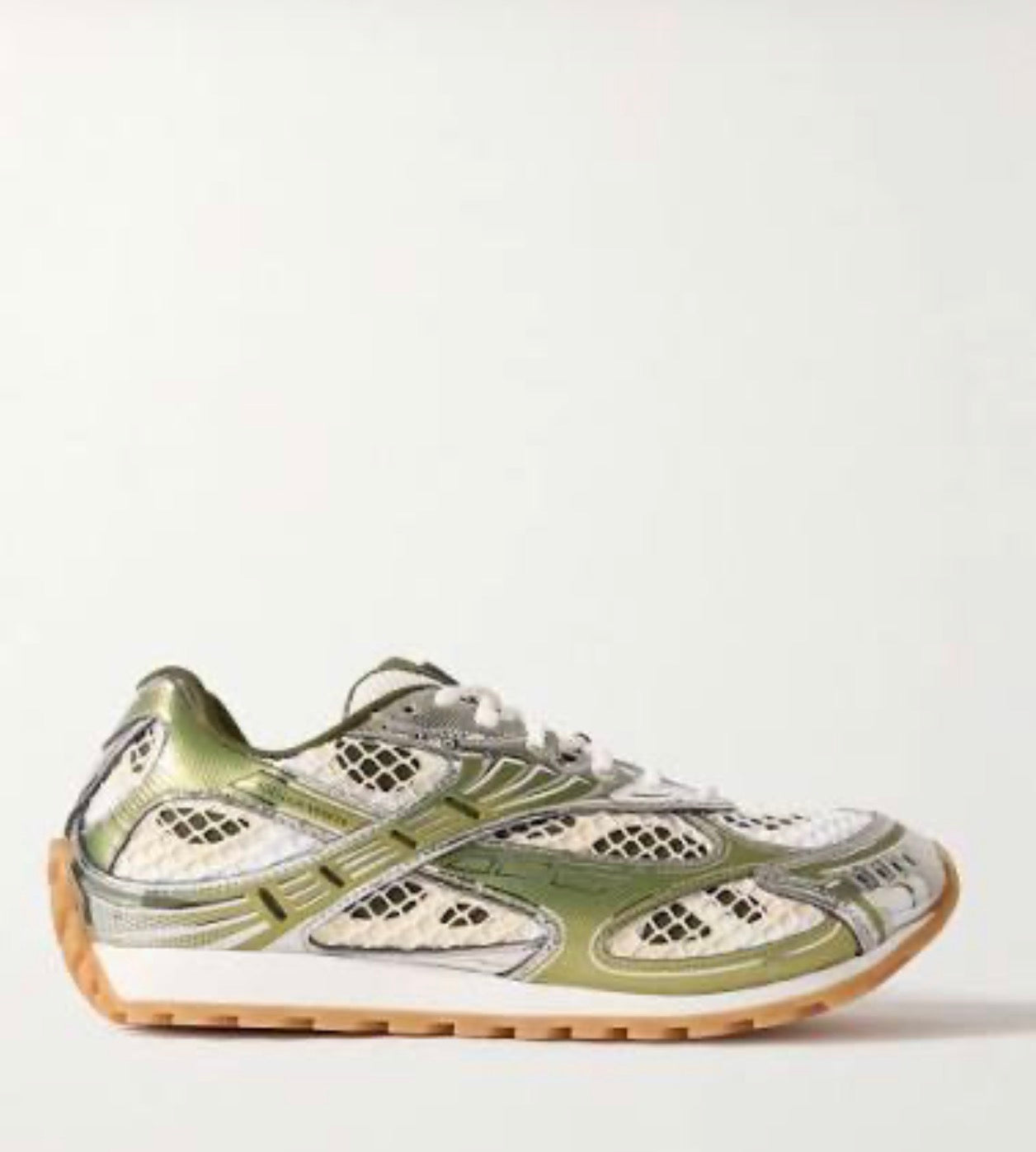 Shoe
